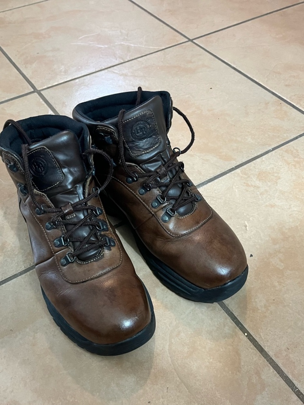 Hunters Bay Lace-Up Hiking Boots